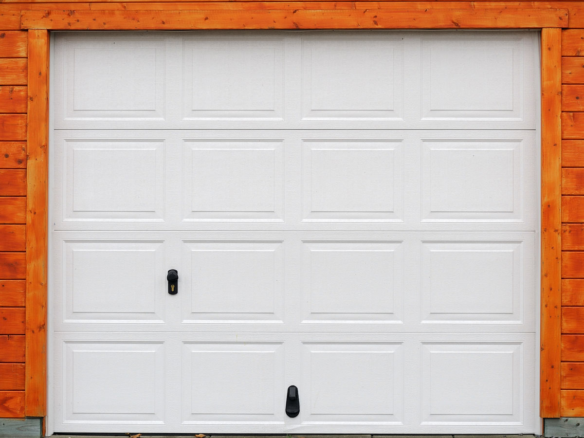garage door image